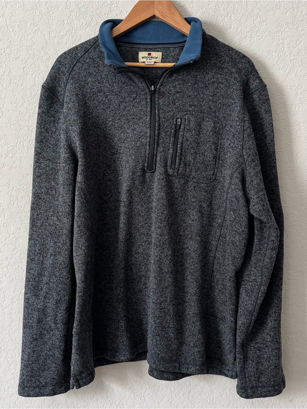 Woolrich Men's Dark Gray Zip-Up Fleece with Blue Collar Trim Preppy Cozy